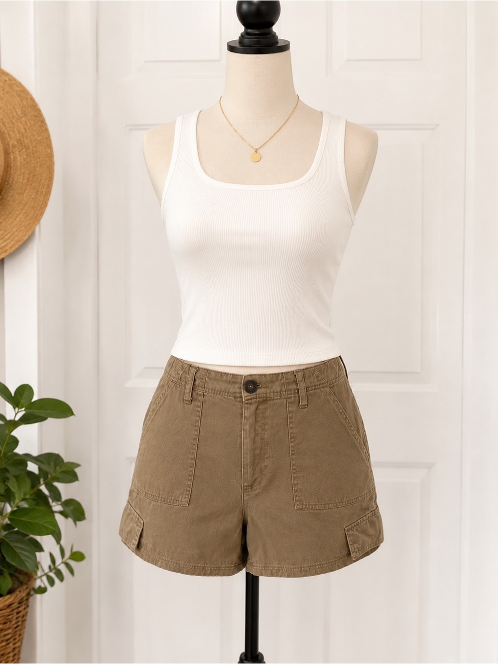 Forever 21 Brown Utility Cargo Shorts Size L